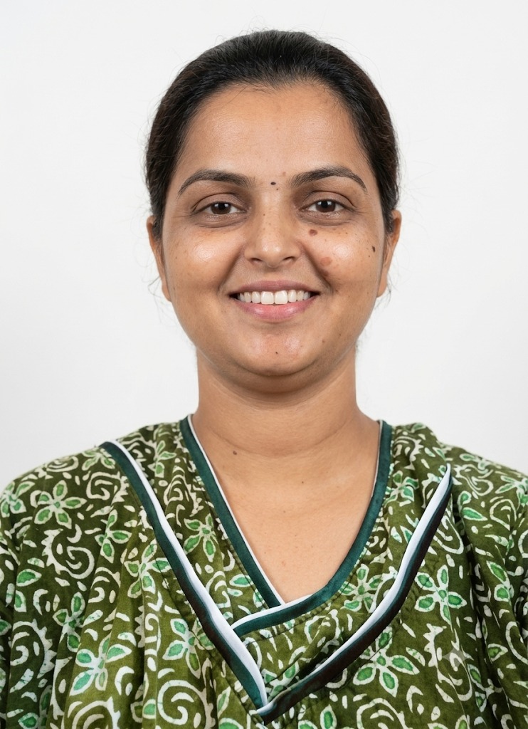 Nilima Ambildhage - Part time Baby Sitter in Sathe Nagar in Thane